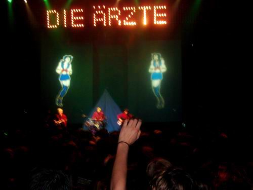 Die Ärzte am 13.12.2003 in Oberhausen 